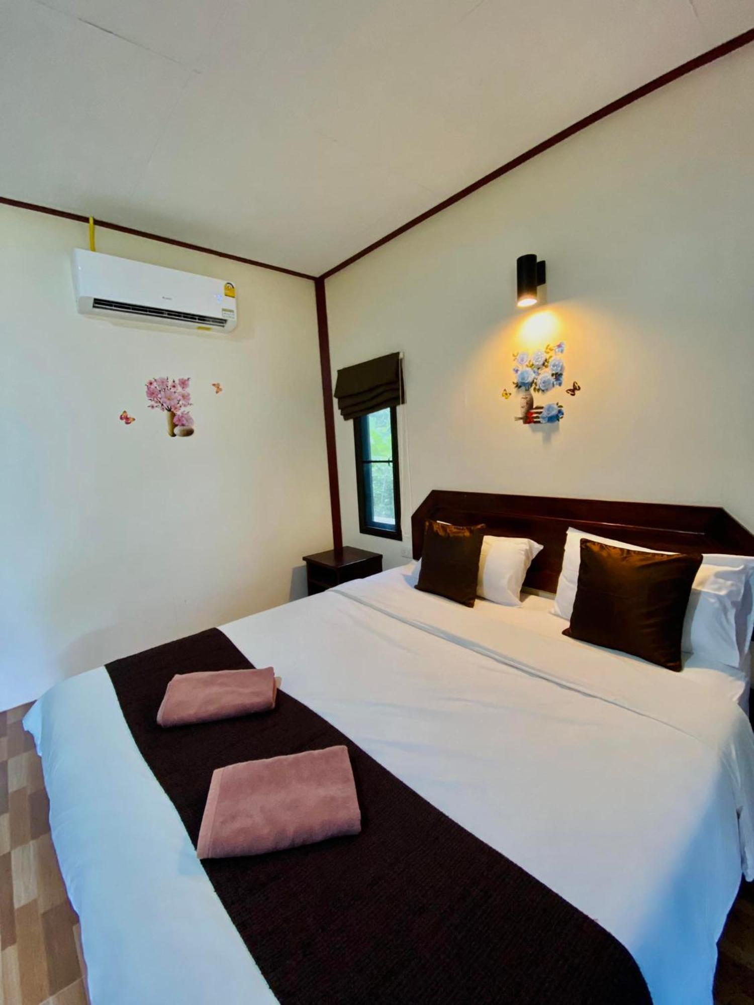 Khao Sok Nung House *